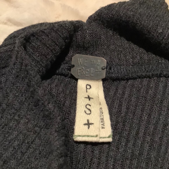 Free People  Ribbed Mock Turtleneck - Picture 3 of 6